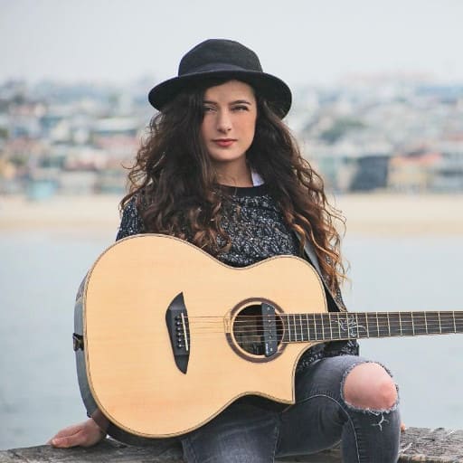 Amber Russell Richmond Tickets