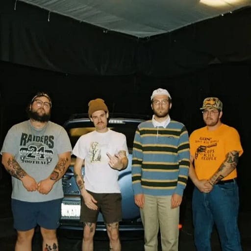 Mom Jeans in Richmond